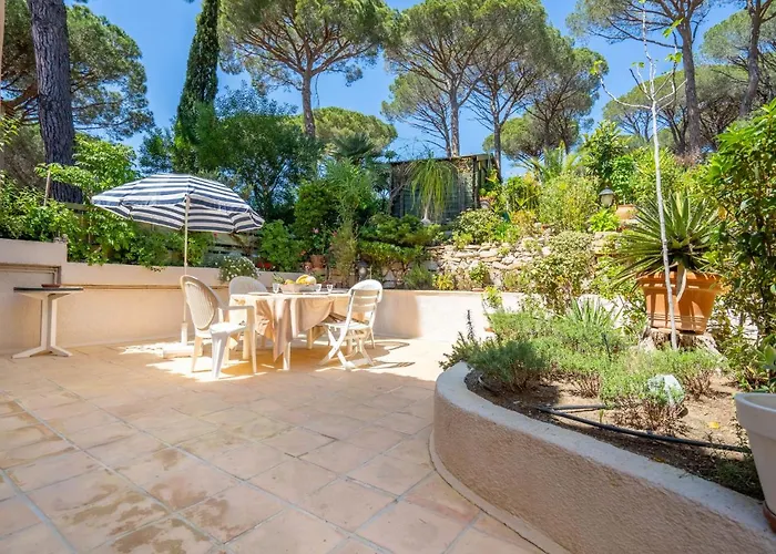 Holiday home Domaine Des Restanques By Interhome