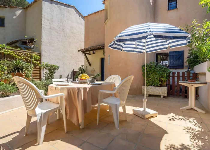 Domaine Des Restanques By Interhome *