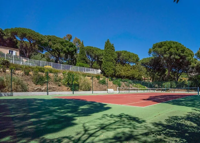 Domaine Des Restanques By Interhome