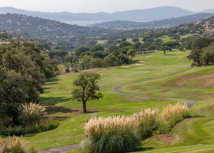 Domaine Des Restanques By Interhome